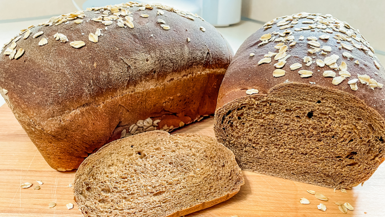 Copycat Cheesecake Factory Brown Bread - Bosch Mixers USA